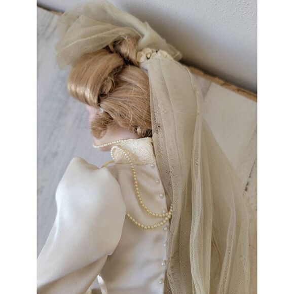 Franklin heirloom AS IS Gibson Girl bride collectible porcelain doll - Picture 16 of 16